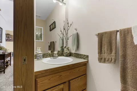 Bath - 635 N Divot Ave, Post Falls, ID 83854 photo 2 of 4