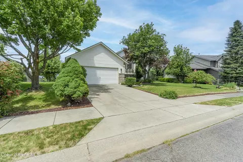 Exterior - 635 N Divot Ave, Post Falls, ID 83854 photo 2 of 9