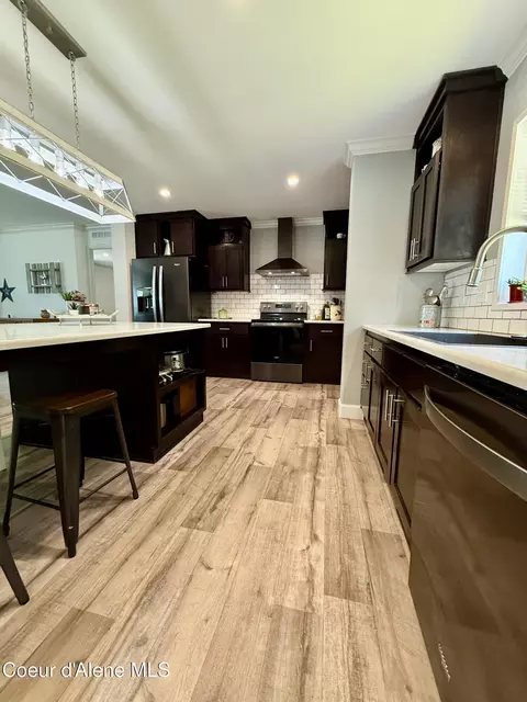Kitchen - 606 Yellowstone Ave #25, Silverton, ID 83867 photo 2 of 8