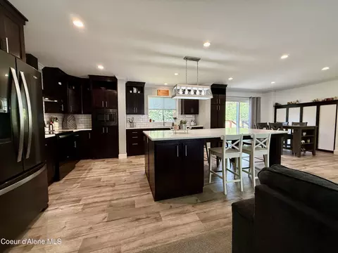 Kitchen - 606 Yellowstone Ave #25, Silverton, ID 83867 photo 5 of 8