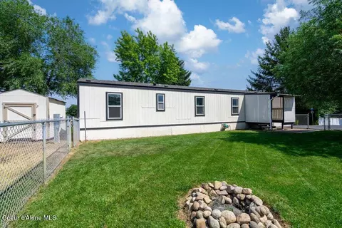 17530 W Santiago Cir, Hauser, ID 83854