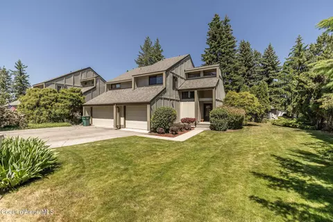 1057 E Loch Lomond Ct, Hayden, ID 83835