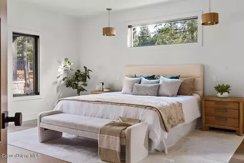 Bedroom - 3861 E Winray Dr, Hayden, ID 83835 photo 1 of 9