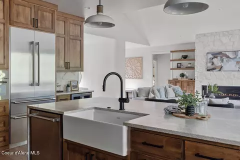 Kitchen - 3861 E Winray Dr, Hayden, ID 83835 photo 12 of 16