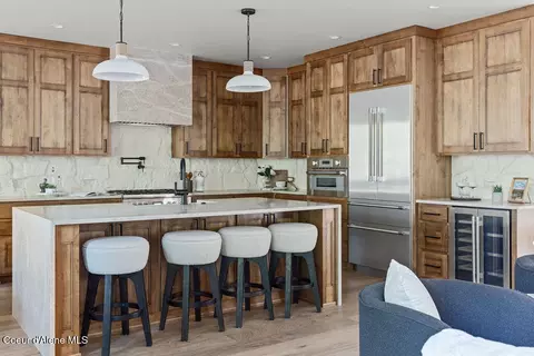 Kitchen - 3861 E Winray Dr, Hayden, ID 83835 photo 8 of 16