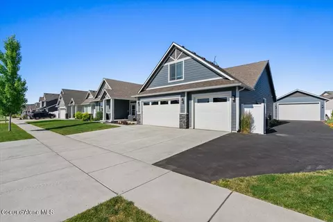 Exterior - 1985 N Viking Loop, Post Falls, ID 83854 photo 4 of 12