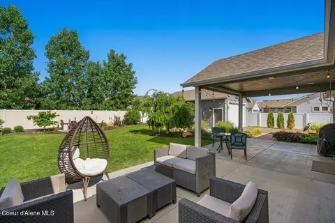 Exterior - 1985 N Viking Loop, Post Falls, ID 83854 photo 6 of 12