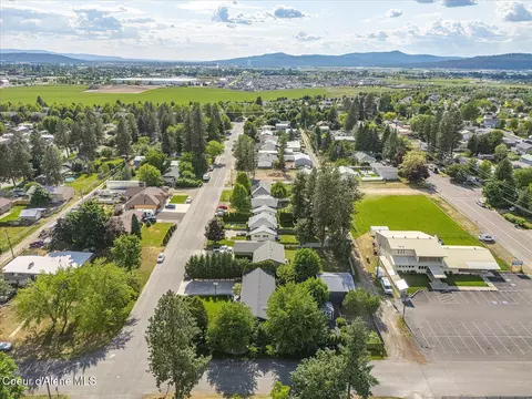 View/Area - 502 W 14th Ave, Post Falls, ID 83854 photo 5 of 11