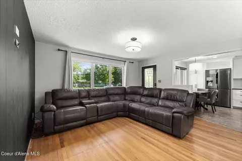 Living - 502 W 14th Ave, Post Falls, ID 83854 photo 2 of 5