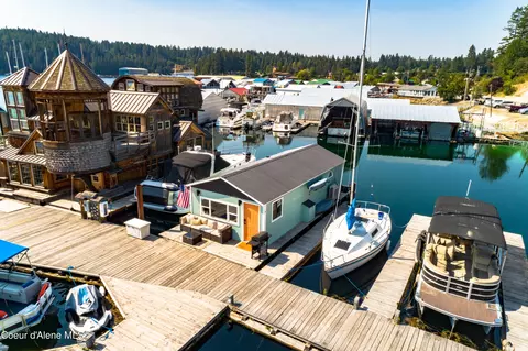 34179 N Scenic Bay, Bayview, ID 83803