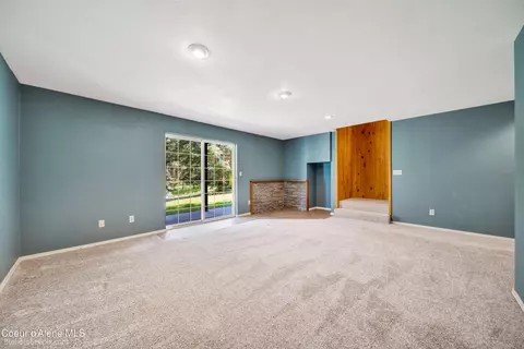 Living - 4900 E Hudlow Rd, Hayden, ID 83835 photo 4 of 4