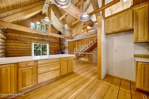 Kitchen - 4900 E Hudlow Rd, Hayden, ID 83835 photo 3 of 4