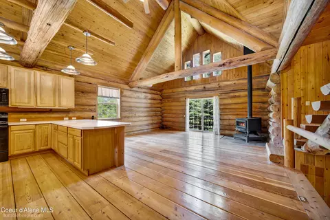 Living - 4900 E Hudlow Rd, Hayden, ID 83835 photo 1 of 4
