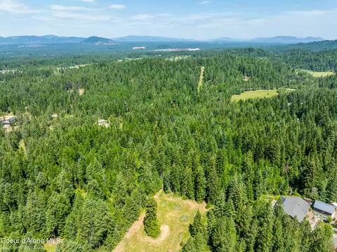 View/Area - 4900 E Hudlow Rd, Hayden, ID 83835 photo 6 of 10