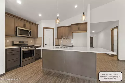 Kitchen - 778 E Valley St S, Oldtown, ID 83822 photo 1 of 2