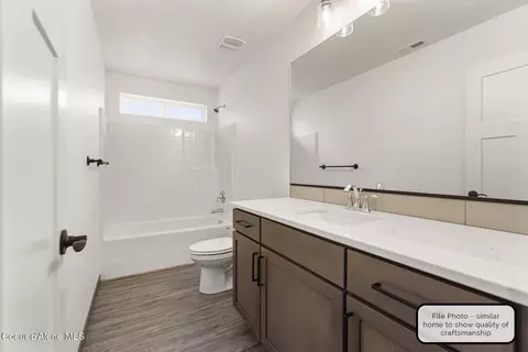 Bath - 778 E Valley St S, Oldtown, ID 83822 photo 1 of 3