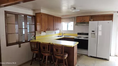Kitchen - 405 W Mullan Ave, Kellogg, ID 83837 photo 2 of 2