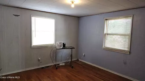 Bedroom - 405 W Mullan Ave, Kellogg, ID 83837 photo 2 of 2