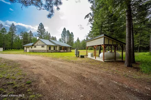 303 Rocky Mtn Ranch Rd, Spirit Lake, ID 83869