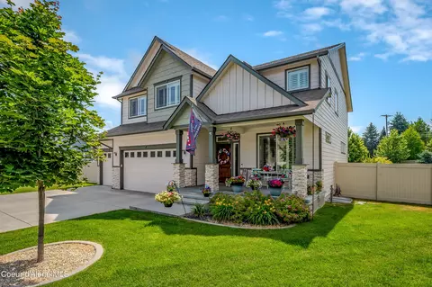 11322 N Emerald Dr, Hayden, ID 83835