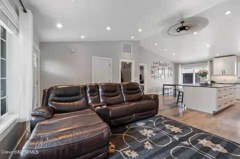 8446 N Boysenberry Loop, Hayden, ID 83835 photo 7