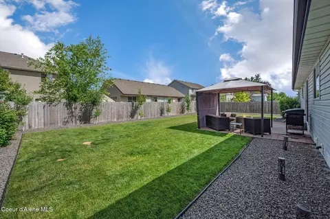 8446 N Boysenberry Loop, Hayden, ID 83835 photo 22