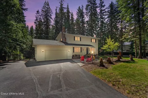 12321 N Sherwood Ct, Hayden, ID 83835