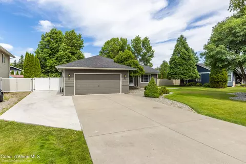 870 E Cloverleaf Dr, Hayden, ID 83835 photo 32