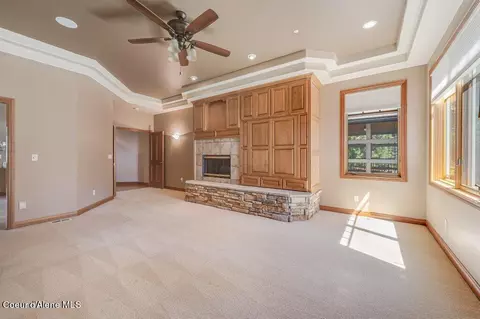 Living - 1692 E Pebblestone Ct, Hayden, ID 83835 photo 5 of 13