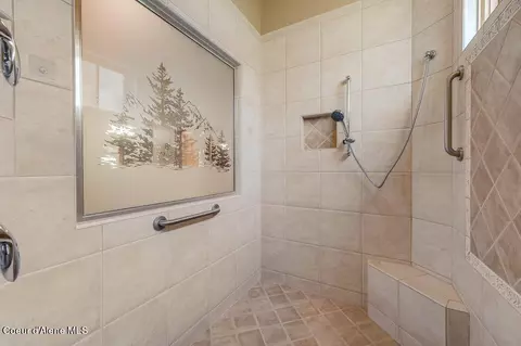 Bath - 1692 E Pebblestone Ct, Hayden, ID 83835 photo 4 of 8