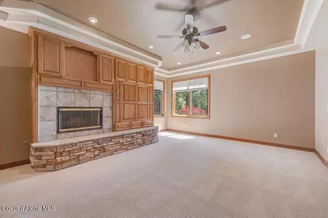 Living - 1692 E Pebblestone Ct, Hayden, ID 83835 photo 4 of 13