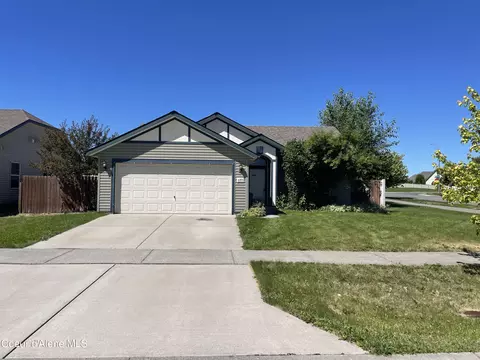 6953 N Caracara Ln, Coeur D'alene, ID 83815