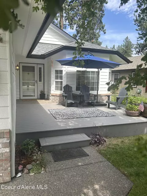 202 S Harbor Park Ct, Post Falls, ID 83854