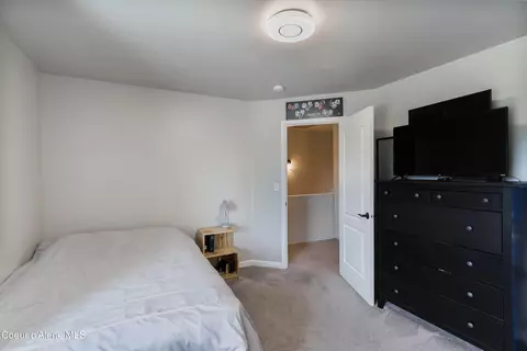 Bedroom - 215 Brittany Loop, Kootenai, ID 83840 photo 4 of 6