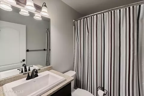 Bath - 215 Brittany Loop, Kootenai, ID 83840 photo 3 of 6