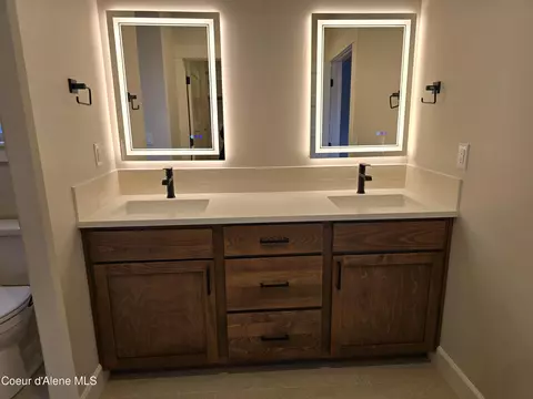 Bath - 13936 N Rainier Loop, Rathdrum, ID 83858 photo 1 of 2