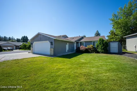 1626 E Plaza Dr, Post Falls, ID 83854 photo 2