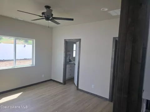 693 E Valley St, Oldtown, ID 83822 photo 4