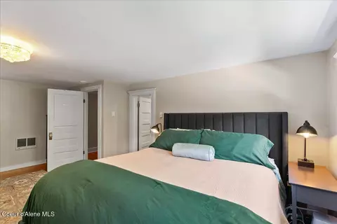 Bedroom - 118 W Mill Ave, Kellogg, ID 83837 photo 7 of 11