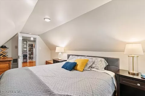 Bedroom - 118 W Mill Ave, Kellogg, ID 83837 photo 9 of 11