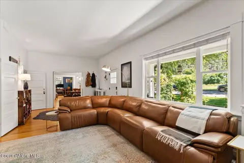 Living - 118 W Mill Ave, Kellogg, ID 83837 photo 3 of 3