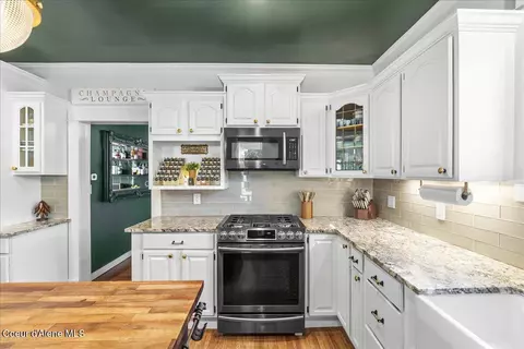 Kitchen - 118 W Mill Ave, Kellogg, ID 83837 photo 3 of 9