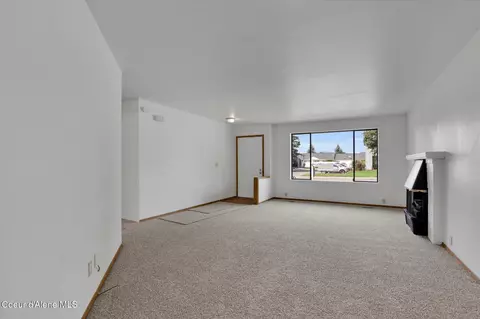 Living - 3848 E 2nd Ave, Post Falls, ID 83854 photo 2 of 2