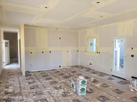 335 Jasper Loop, Ponderay, ID 83852 photo 8