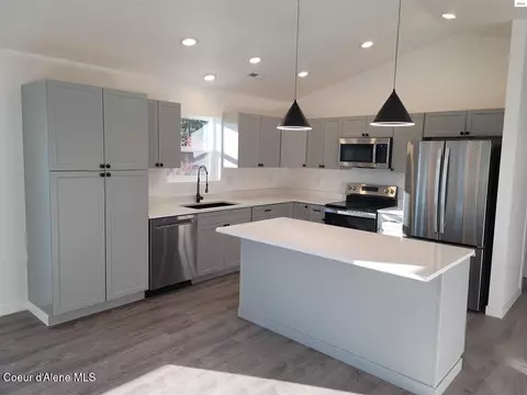 335 Jasper Loop, Ponderay, ID 83852 photo 9