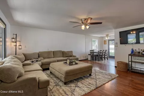 Living - 1613 E Plaza Dr, Post Falls, ID 83854 photo 1 of 1