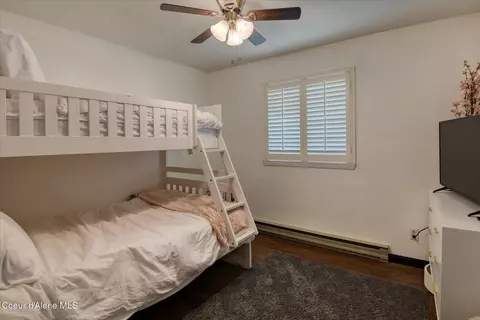 Bedroom - 1613 E Plaza Dr, Post Falls, ID 83854 photo 3 of 4