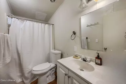 Bath - 96 Cedar Hl, Sagle, ID 83860 photo 3 of 3