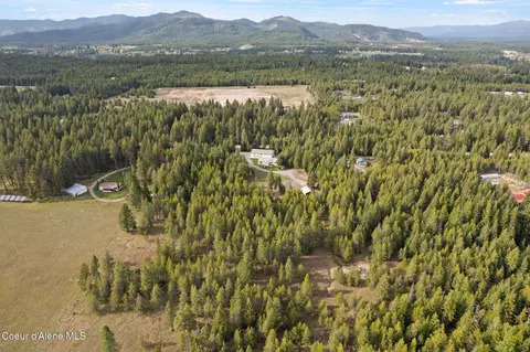 View/Area - 850 Hoop Loop Rd, Priest River, ID 83856 photo 2 of 3