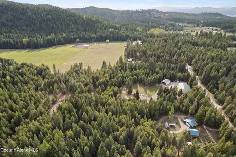 View/Area - 850 Hoop Loop Rd, Priest River, ID 83856 photo 3 of 3
